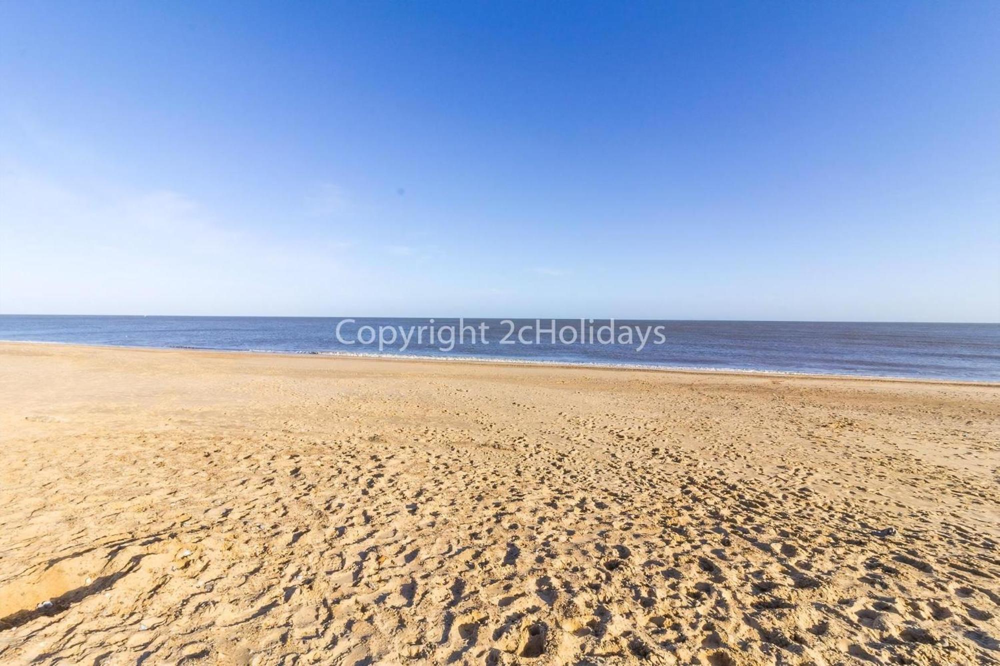 Lovely 4 Berth Chalet To Hire In Hemsby Nearby The Beach Ref 18177B Exteriör bild