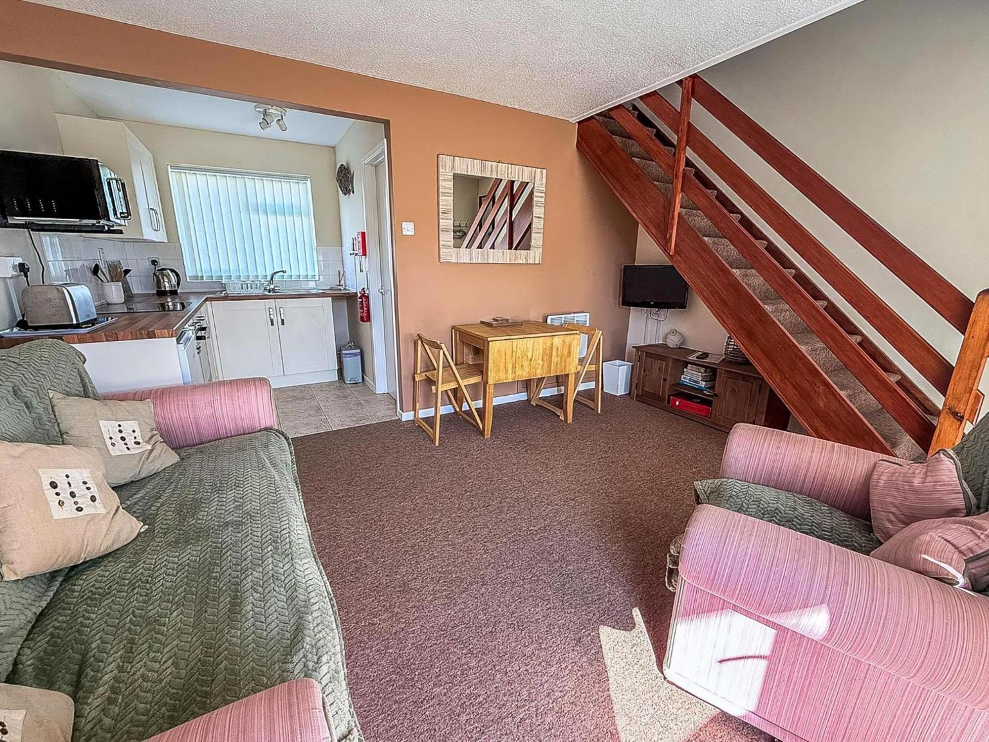 Lovely 4 Berth Chalet To Hire In Hemsby Nearby The Beach Ref 18177B Exteriör bild